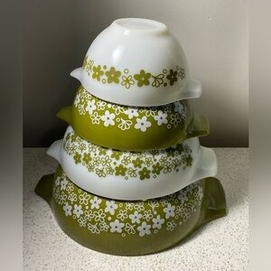 Full set vintage Pyrex Spring Blossom Cinderella bowls